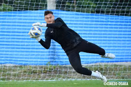 Đặng Văn Lâm được bắt chính tại AFC Champions League 2021 trước Quảng Châu FC. (Ảnh: Cerezo Osaka) 