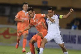 Hà Nội FC thua trận thứ hai liên tiếp sau khi bị Bình Định đánh bại ngay trên sân nhà. (Ảnh: VPF)