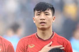 Bùi Tiến Dũng chấn thương khiến hàng phòng ngự đội tuyển Việt Nam lao đao. (Ảnh: PV/Vietnam+) 