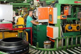 Nới điều kiện nhập máy móc qua sử dụng vì lợi ích quốc gia