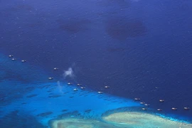 Sputnik tố "ảo thuật gia Trung Quốc" xây đảo nhân tạo ở Biển Đông