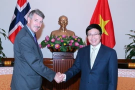 Phó Thủ tướng, Bộ trưởng Ngoại giao tiếp lãnh đạo Na Uy, Italy