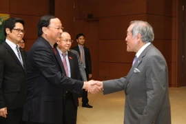 Trưởng ban Tổ chức Trung ương Tô Huy Rứa tiếp Đoàn Nghị sỹ Nhật Bản