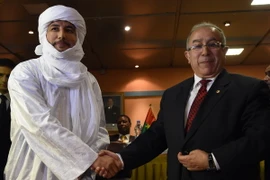 Chính phủ Mali ký thỏa thuận hòa bình với các nhóm phiến quân