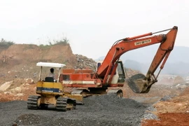 Cấp chứng nhận đầu tư, cải tạo, nâng cấp một số dự án giao thông