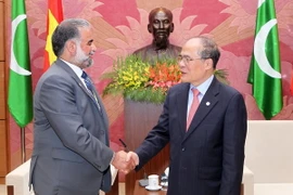 Chủ tịch Quốc hội Nguyễn Sinh Hùng tiếp Chủ tịch Hạ viện Pakistan