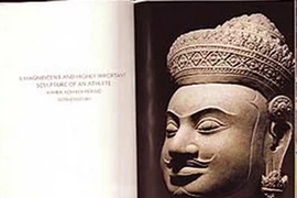 Catalogue của Sotheby's giới thiệu hình ảnh về bức tượng cổ Duryodhana. 