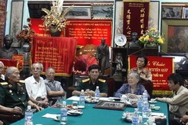 Buổi gặp mặt xúc động tại nhà riêng Đại tướng Võ Nguyên Giáp. (Nguồn: TT&VH)