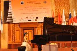 Phan Thiên Bạch Anh giành giải Nhất bảng A và giải Thí sinh Việt Nam xuất sắc. (Nguồn: dantri.com.vn)
