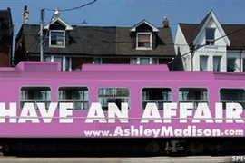 Dư luận chỉ trích và lo ngại về dịch vụ trực tuyến này. (Nguồn: TT&VH)