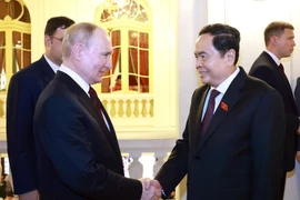 Chủ tịch Quốc hội Trần Thanh Mẫn hội kiến Tổng thống Liên bang Nga Vladimir Putin. (Ảnh: Thống Nhất/TTXVN)