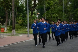 Đoàn VĐV rước đuốc xuất phát từ Bảo tàng Hồ Chí Minh chi nhánh Quân khu 5 (thành phố Đà Nẵng). (Ảnh: Văn Dũng/TTXVN)