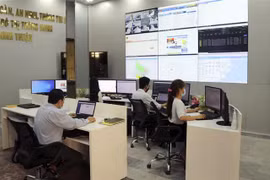 Trung tâm giám sát, điều hành, an toàn, an ninh mạng (SOC) và điều hành đô thị thông minh (IOC) - "bộ não số" của tỉnh Ninh Thuận. (Ảnh: Nguyễn Thành/TTXVN)