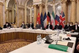 Các đại biểu dự vòng đàm phán về khôi phục thoả thuận hạt nhân Iran ở Vienna (Áo). (Ảnh: IRNA/TTXVN)