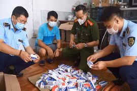 "Bác sỹ online" trục lợi từ bộ xét nghiệm và thuốc điều trị COVID-19