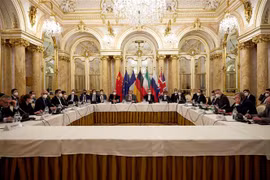 Vòng đàm phán về khôi phục thoả thuận hạt nhân Kế hoạch Hành động chung toàn diện (JCPOA) giữa đại diện Iran và các cường quốc tại Vienna (Áo), hồi tháng 12 vừa qua. (Ảnh: IRNA/TTXVN)