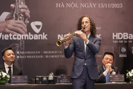 Nghệ sỹ Kenny G đã sẵn sàng cho đêm diễn duy nhất tại Hà Nội. (Ảnh: Hòa Nguyễn/Vietnam+)