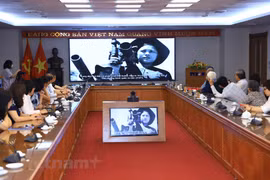 Thế hệ phóng viên chiến trường TTXVN truyền 'lửa' cho lớp trẻ