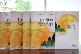 Nhà báo Trần Mai Hưởng ra tập thơ mới về tình yêu quê hương đất nước
