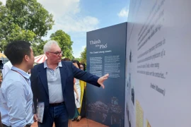 Triển lãm 'Thành xưa, phố cũ': Tư liệu quý về Hà Nội thế kỷ 19-20