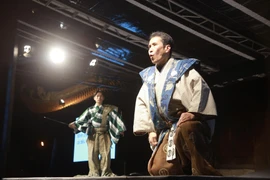 Tìm hiểu nghệ thuật hài kịch 650 tuổi của Nhật Bản tại Hà Nội