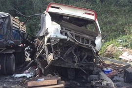 Hỗ trợ thân nhân những người bị nạn trong vụ nổ xe khách ở Lào