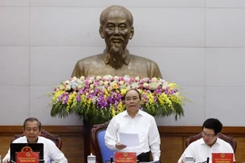 Thủ tướng Nguyễn Xuân Phúc chủ trì phiên họp Chính phủ thường kỳ tháng Tư. (Ảnh: Thống Nhất/TTXVN)