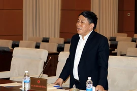 Phó Chánh án Tòa án Nhân dân Tối cao Nguyễn Văn Thuận phát biểu ý kiến. (Ảnh: Phạm Kiên/TTXVN)