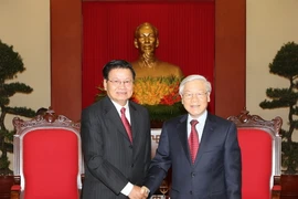 Tổng Bí thư Nguyễn Phú Trọng tiếp Thủ tướng Lào Thongloun Sisoulith thăm hữu nghị chính thức Việt Nam. (Ảnh: Trí Dũng/TTXVN)