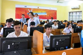 Các thí sinh tham gia cuộc thi. (Ảnh: Thu Hằng/TTXVN)