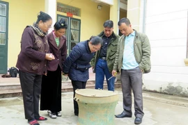 Trống được đưa về Bảo tàng tỉnh Điện Biên. (Ảnh: Chu Quốc Hùng/TTXVN)