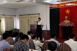 Ông Bùi Thanh Hà, Phó Trưởng ban thường trực, điều hành - Ban Tôn giáo Chính phủ - giảng các chuyên đề về tình hình tôn giáo và công tác tôn giáo cho học viên. (Ảnh minh họa: Nguyễn Thanh Liêm/TTXVN)