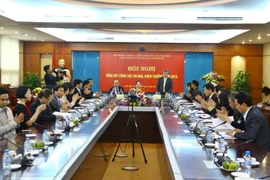 Hội nghị tổng kết công tác thi đua, khen thưởng khối thi đua các bộ, ngành kinh tế năm 2015. (Ảnh: Minh Quyết/TTXVN)