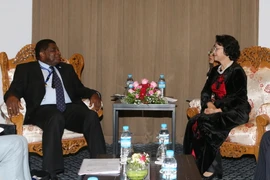 Chủ tịch Quốc hội Nguyễn Thị Kim Ngân gặp song phương Tổng Thư ký Liên minh Nghị viện Thế giới (IPU) Martin Chungong. (Ảnh: Trọng Đức/TTXVN)