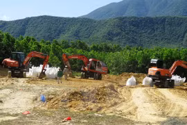 Hiện trường trang trại của ông Lê Quang Hòa (phường Kỳ Trinh, thị xã Kỳ Anh), nơi chôn lấp chất thải của Công ty Formosa Hà Tĩnh. (Ảnh: Phan Quân/TTXVN)