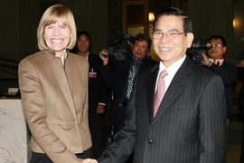 Chủ tịch nước Nguyễn Minh Triết hội kiến với Chủ tịch Hội đồng Nhà nước (Thượng Viện) Erika Forster Vannini. (Ảnh: Nguyễn Khang/TTXVN)