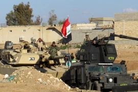 Binh sỹ Iraq làm nhiệm vụ tại khu vực Jwaibah, phía đông thành phố Ramadi ngày 8/2. (Nguồn: AFP/TTXVN)