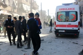 Khung cảnh thành phố Aleppo sau một trận không kích ngày 4/2. (Nguồn: AFP/TTXVN)