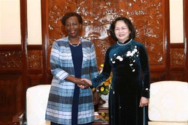Phó Chủ tịch nước Đặng Thị Ngọc Thịnh tiếp bà Louise Mushikiwabo, Tổng Thư ký Pháp ngữ. (Ảnh: Doãn Tấn/TTXVN)