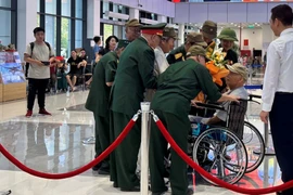 Lượng hành khách đi/đến Cảng Hàng không Điện Biên đã tăng mạnh trong những ngày vừa qua. (Ảnh: PV/Vietnam+)