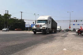 Phương tiện lưu thông trên tuyến đường Quốc lộ 5 từ Hà Nội đi Hải Phòng. (Ảnh: Việt Hùng/Vietnam+)