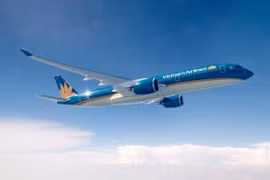 Vietnam Airlines dự kiến triển khai kết nối Internet trên không cho một số máy bay của hãng trong năm 2025 trên các chặng bay quốc tế đi Mỹ, châu Âu và một số chặng bay nội địa. (Ảnh: PV/Vietnam+)