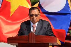 Tổng Bí thư, Chủ tịch nước Lào Bounnhang Vorachith phát biểu tại buổi họp báo. (Ảnh: Nhan Sáng/TTXVN)