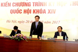 Tổng thư ký, Chủ nhiệm Văn phòng Quốc hội Nguyễn Hạnh Phúc chủ trì buổi họp báo. (Ảnh: Phương Hoa/TTXVN)