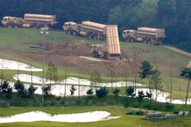 Hệ thống phòng thủ tên lửa tầm cao giai đoạn cuối (THAAD) của Mỹ triển khai tại Hàn Quốc. (Nguồn: AFP/TTXVN)