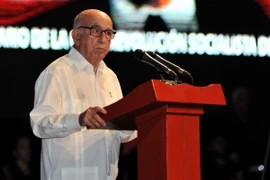 Bí thư thứ hai Đảng Cộng sản Cuba José Ramón Machado Ventura đọc diễn văn tại buổi lễ. (Ảnh: Vũ Lê Hà/TTXVN)