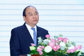 Thủ tướng Nguyễn Xuân Phúc phát biểu chỉ đạo tại Diễn đàn phát triển thị trường cho ngành rau, củ, quả và giải pháp phát triển hệ thống Logistics phục vụ nông nghiệp-nông thôn. (Ảnh: Thống Nhất/TTXVN)