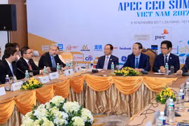 Chủ tịch nước Trần Đại Quang tiếp đoàn Liên minh Doanh nghiệp Hoa Kỳ, trong khuôn khổ các hoạt động của Tuần lễ Cấp cao APEC 2017. (Nguồn: TTXVN)