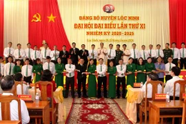 Ra mắt Ban chấp hành Đảng bộ huyện Lộc Ninh khóa XI nhiệm kỳ mới 2020-2025. (Ảnh: Dương Chí Tưởng/TTXVN)
