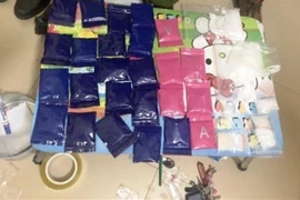 Tang vật thu giữ liên quan một vụ vận chuyển, mua bán ma túy tổng hợp. (Ảnh: TTXVN phát)